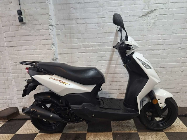 Sym orbit 2 25 km snorscooter 4takt - afbeelding 6 van  7