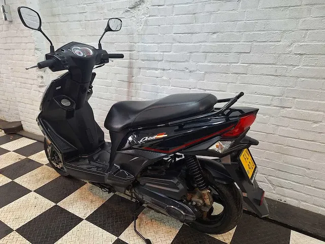 Sym orbit 3 45 km bromscooter 4takt - afbeelding 3 van  7