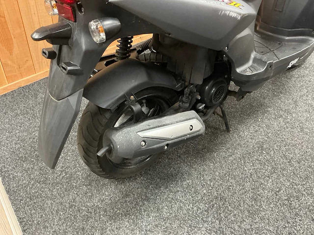 Sym orbit ll scooter - afbeelding 11 van  13
