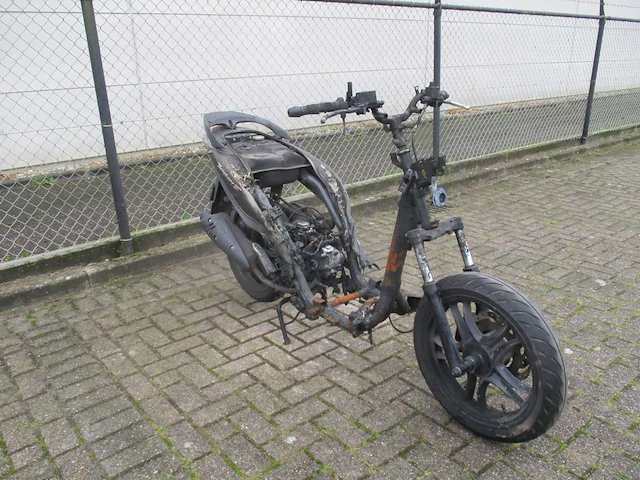 Sym restant - bromscooter - symphony st - scooter - afbeelding 4 van  8