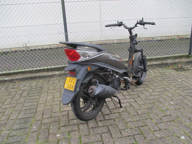 Sym restant - bromscooter - symphony st - scooter - afbeelding 6 van  8