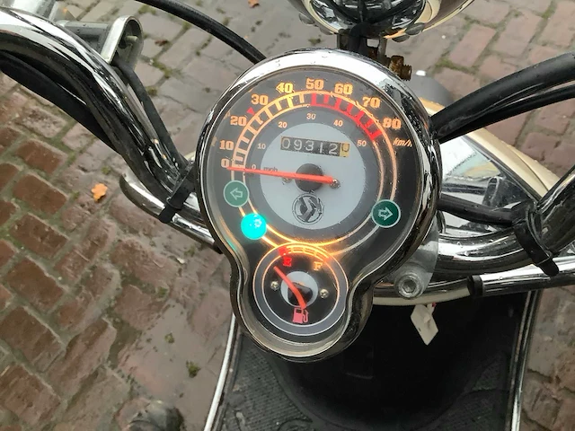 Sym snorscooter allo scooter - afbeelding 7 van  10