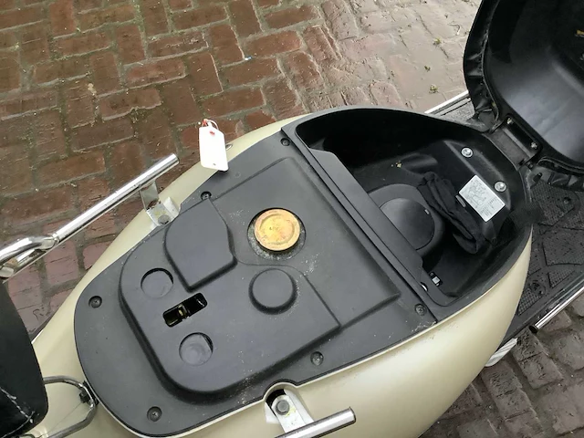 Sym snorscooter allo scooter - afbeelding 9 van  10
