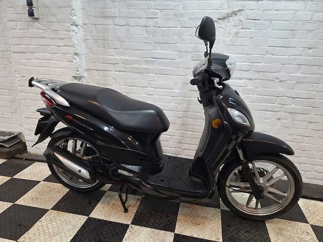 Sym symphony 45 km bromscooter 4takt - afbeelding 6 van  7