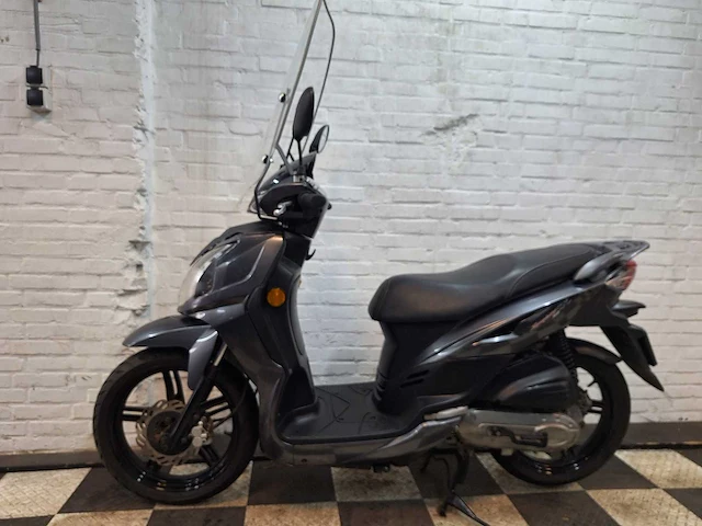 Sym symphony sr 25 km snorscooter 4takt - afbeelding 1 van  7
