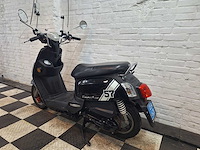 Sym tonik 25 km snorscooter 4takt - afbeelding 3 van  7