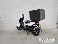 Sym x pro bromscooter - afbeelding 6 van  6