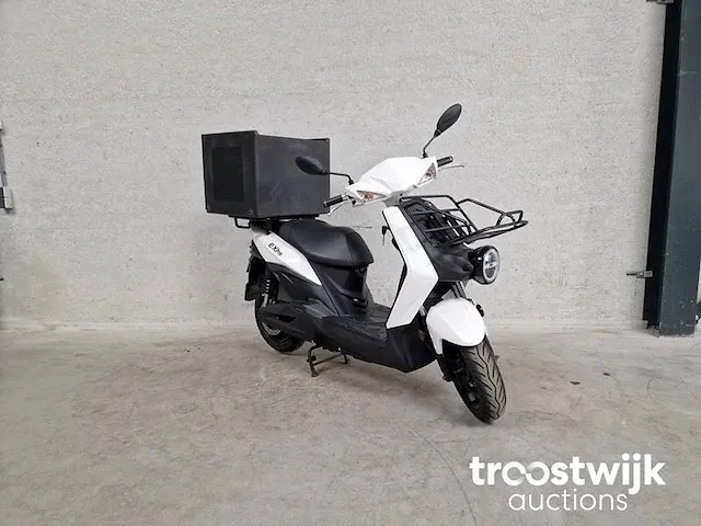 Sym x-pro elektrische bromscooter - afbeelding 4 van  8