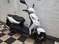 Sym xpro 45 km bromscooter 4takt - afbeelding 7 van  7