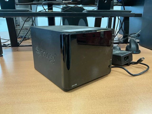 Synology ds412+ netwerkopslag - afbeelding 1 van  6