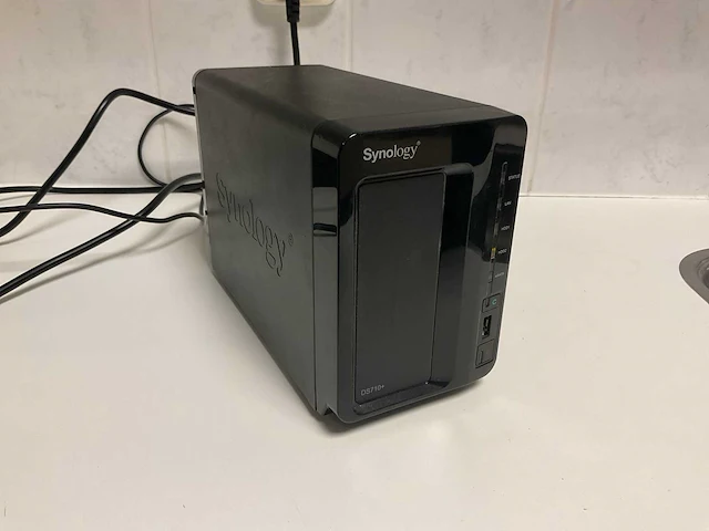 Synology ds710+ nas diskstation - afbeelding 1 van  4