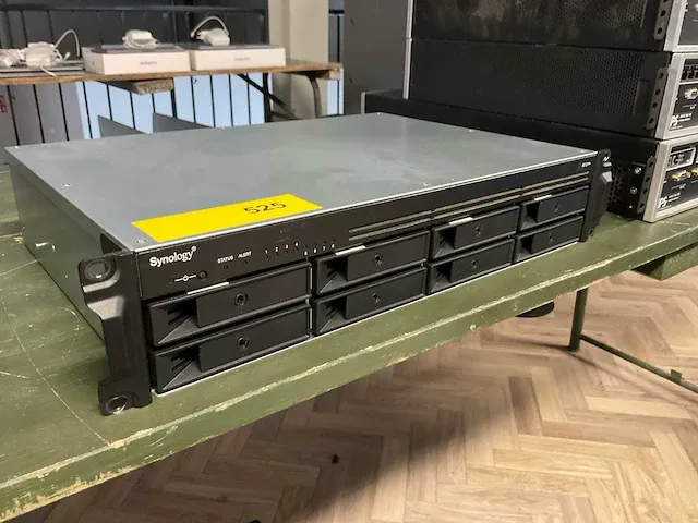 Synology rs1219+ netwerkopslag - afbeelding 1 van  4