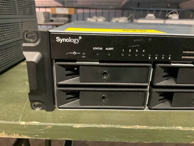 Synology rs1219+ netwerkopslag - afbeelding 2 van  4