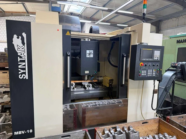 Syntak mbv-10 cnc vmc new 2013 - afbeelding 1 van  5