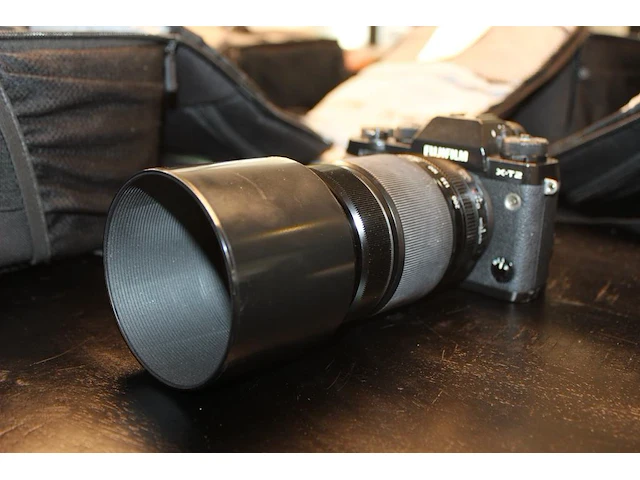 Systeemcamera fujifilm x-t2 voorzien van de telezoomlens fujifilm fujinon xf 55-200mm f/3.5-4.8 r lm ois en... - afbeelding 2 van  4