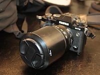 Systeemcamera fujifilm x-t3 voorzien van de telezoomlens fujifilm fujinon xf 55-200mm f/3.5-4.8 r lm ois en... - afbeelding 2 van  4
