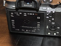Systeemcamera sony alpha 7-2 met een telelens sony fe 70-200mm f/2,8 gm oss en een lens van 28-70mm oss, fl... - afbeelding 5 van  9