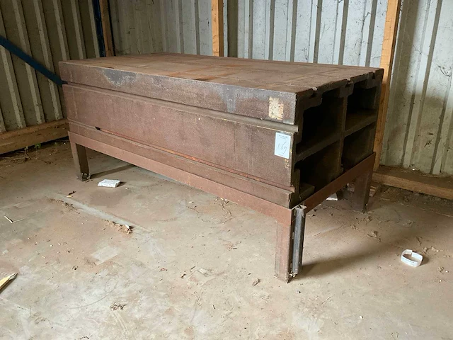 T-gleuf opspantafel - afbeelding 1 van  6