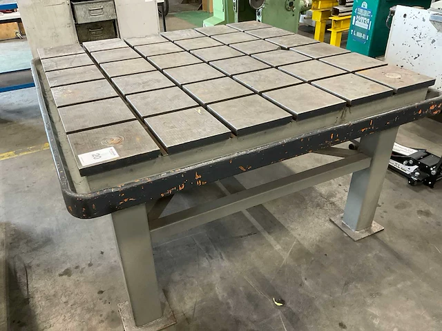 T-gleuf opspantafel - afbeelding 1 van  4