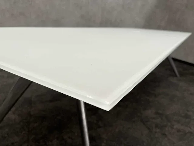 T-no.1 fritz hansen todd bracher - tb3 design glazen tafel 280x100 - afbeelding 22 van  32