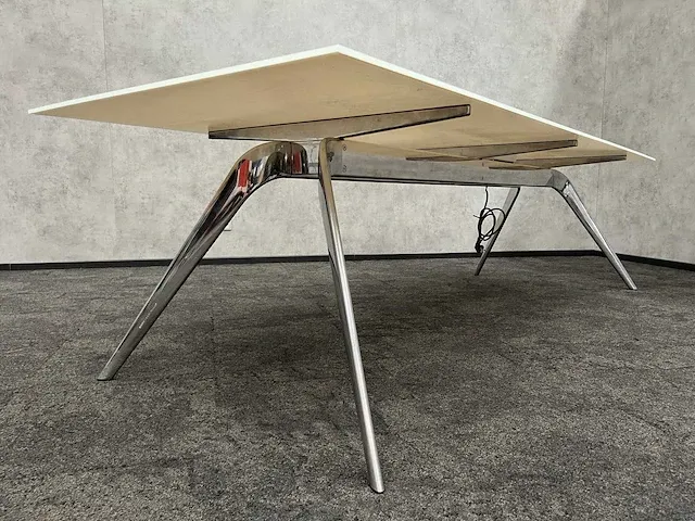 T-no.1 fritz hansen todd bracher - tb3 design glazen tafel 280x100 - afbeelding 28 van  32