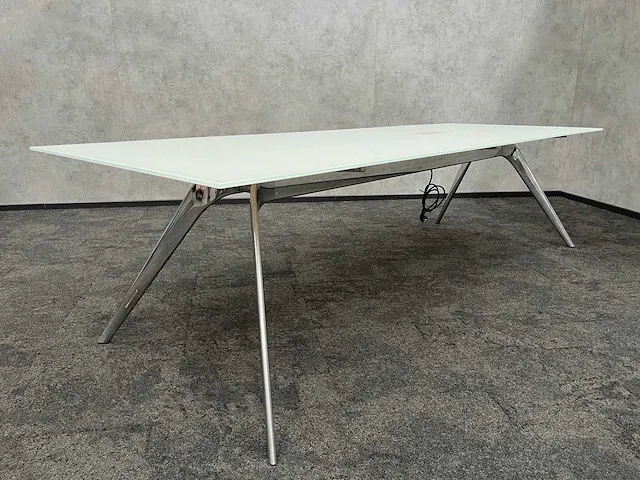 T-no.1 fritz hansen todd bracher - tb3 design glazen tafel 280x100 - afbeelding 5 van  32