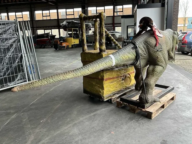 T-rex ride - afbeelding 12 van  15