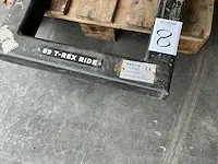 T-rex ride - afbeelding 15 van  15