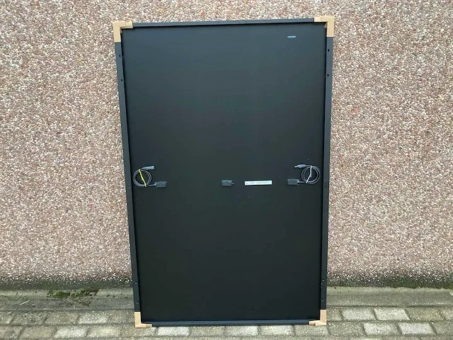 T-solar - t-410m54-18hv - pallet met 36 t-solar full black (410 wp) zonnepanelen (totaal 14.760 wp) - afbeelding 3 van  6