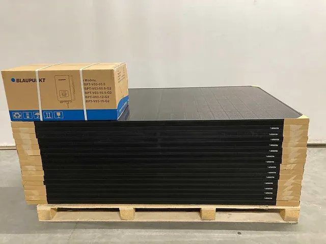 T-solar - t-410m54-18hv - set van 15 full black (410 wp) zonnepanelen en 1 blaupunkt bpt-v03-06.0 omvormer (3-fase) - afbeelding 1 van  11