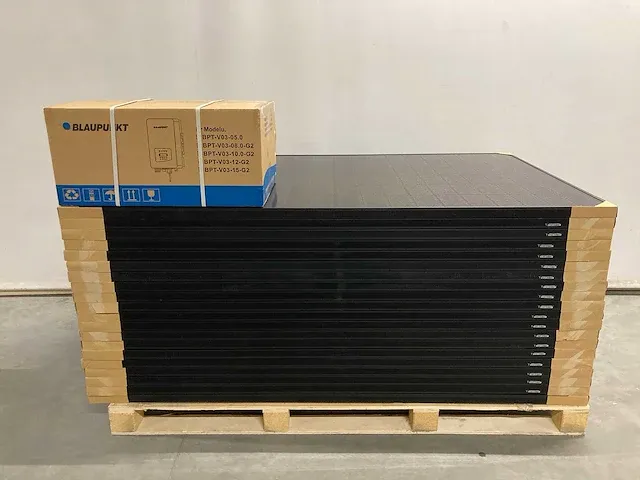 T-solar - t-410m54-18hv - set van 20 full black (410 wp) zonnepanelen en 1 blaupunkt bpt-v03-08.0 omvormer (3-fase) - afbeelding 1 van  13