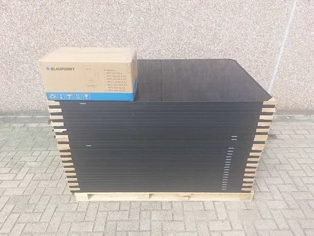T-solar - t-410m54-18hv - set van 32 full black (410 wp) zonnepanelen en 1 blaupunkt bpt-v03-12.0 omvormer (3-fase) - afbeelding 1 van  11