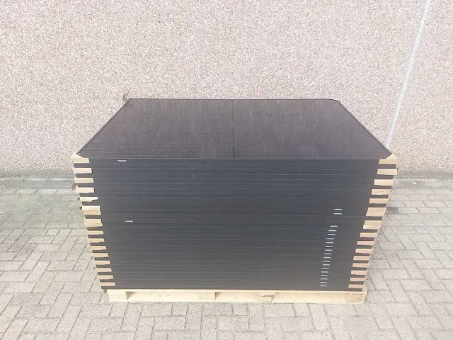T-solar - t-410m54-18hv - set van 32 full black (410 wp) zonnepanelen en 1 blaupunkt bpt-v03-12.0 omvormer (3-fase) - afbeelding 4 van  11