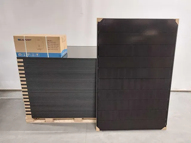 T-solar - t-410m54-18hv - set van 40 full black (410 wp) glas-glas zonnepanelen en 1 blaupunkt bpt-v03-15.0 omvormer (3-fase) - afbeelding 3 van  10