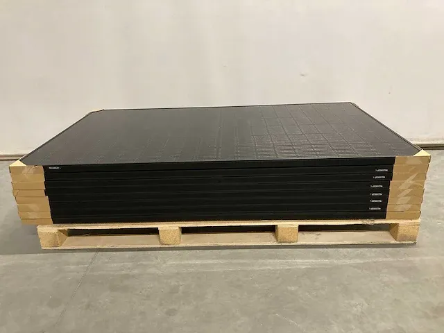 T-solar - t-410m54-18hv - set van 6 full black (410 wp) zonnepanelen en 1 blaupunkt bps-v01-02.5 omvormer (1-fase) - afbeelding 3 van  10