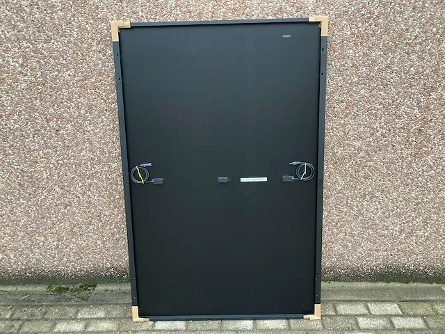 T-solar - t-410m54-18hv - set van 8 full black (410 wp) zonnepanelen en 1 blaupunkt bps-v01-03.0 omvormer (1-fase) - afbeelding 6 van  11