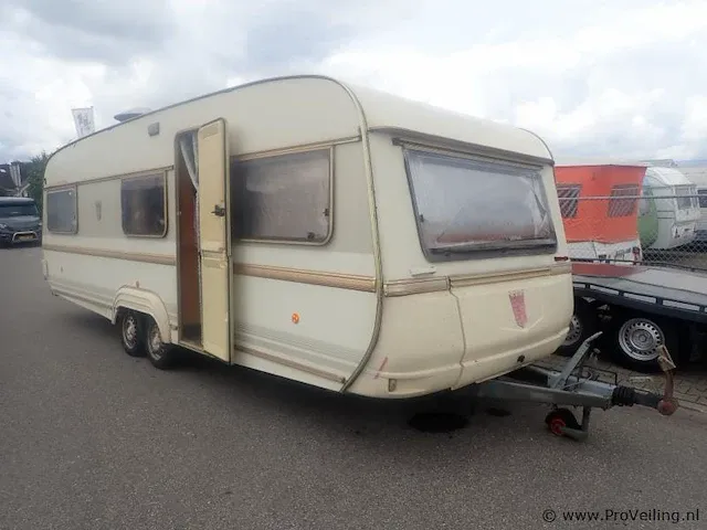 Tabbert 630 - bj 1994 - kenteken wj-93-pl - afbeelding 1 van  8