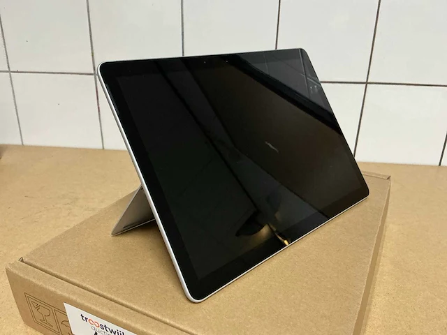 Tablet - microsoft - surface go 2 - m3-8100y - afbeelding 3 van  4