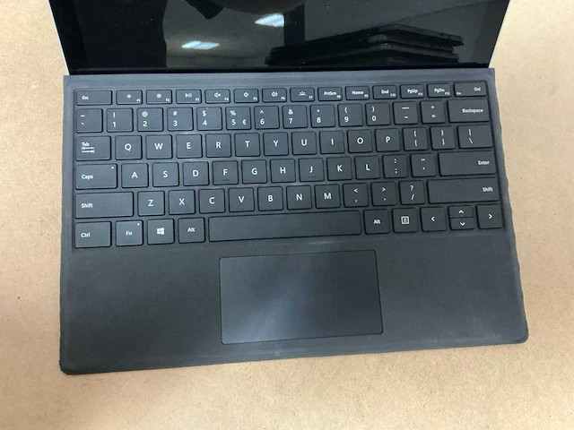 Tablet - microsoft - surface pro 5 - i5-7300u - afbeelding 2 van  6