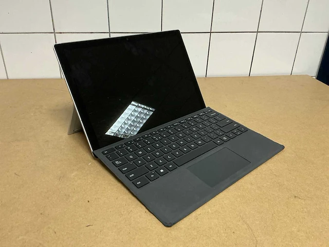 Tablet - microsoft - surface pro 5 - i5-7300u - afbeelding 1 van  6