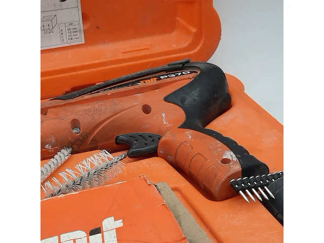 Tackmachine, spit, p370 spitfire - afbeelding 11 van  15