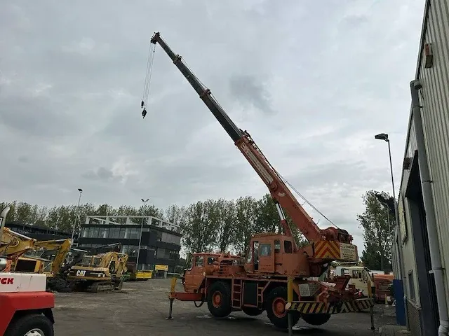 Tadano ar-300e crane 30ton telescoopkraan - afbeelding 5 van  11