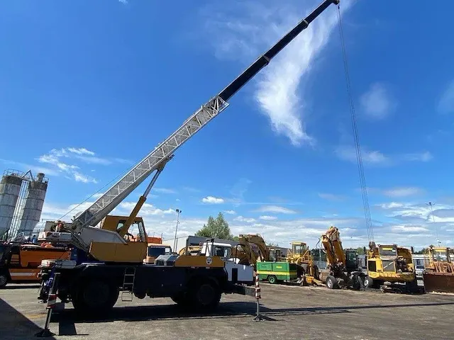 Tadano ar-300e crane 30ton telescoopkraan - afbeelding 6 van  11