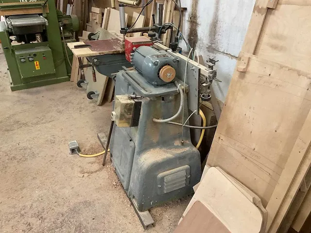 Tafel- en spilfreesmachine - afbeelding 10 van  14