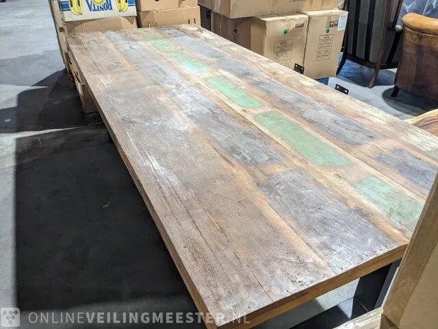Tafel gemaakt van sloophout met metalen u-poot 250cm lang - afbeelding 4 van  10