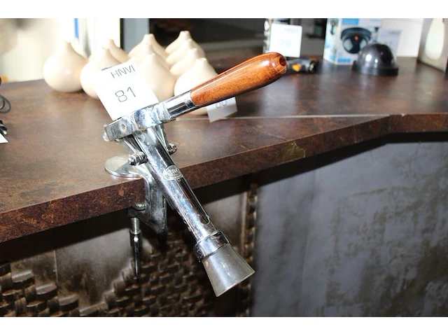 Tafel kurkentrekker. - afbeelding 1 van  2