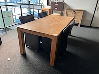 Tafel met 3 stoelen - afbeelding 1 van  2
