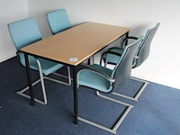 Tafel met 4 stoelen ahrend. - afbeelding 2 van  3