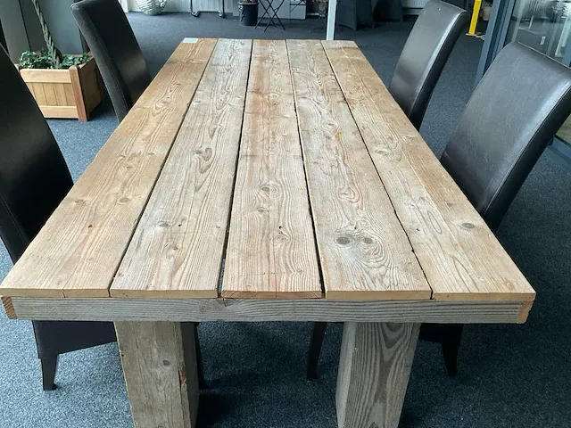 Tafel met 4 stoelen - afbeelding 6 van  8