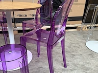 Tafel met 4x design stoel, 1x design kruk - afbeelding 4 van  6